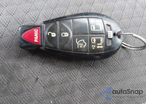 2010 Chrysler Town & Country Touring from USA, damaged, VIN 2A4RR5D15AR235637